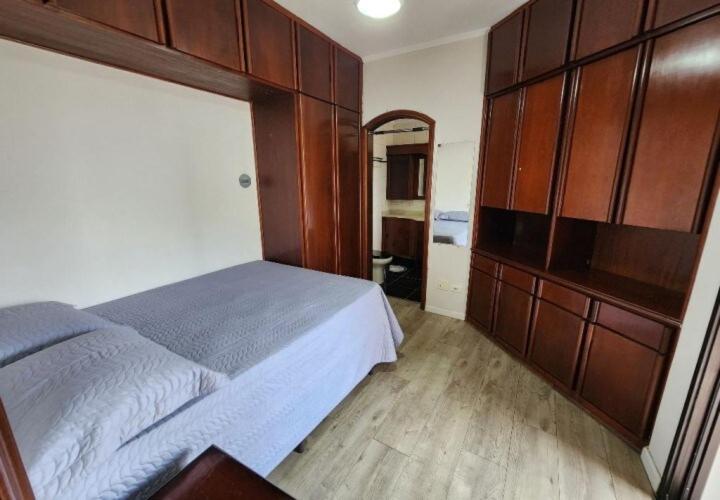 Flat No Hotel Cosmopolitan Com Estacionamento Gratis E Piscina Santos Kültér fotó