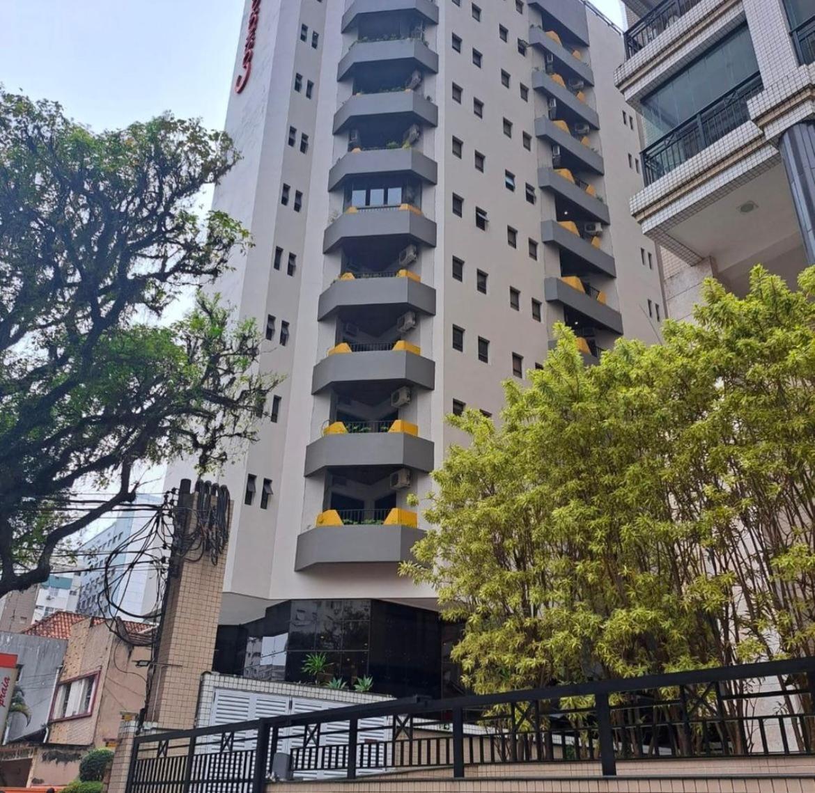Flat No Hotel Cosmopolitan Com Estacionamento Gratis E Piscina Santos Kültér fotó